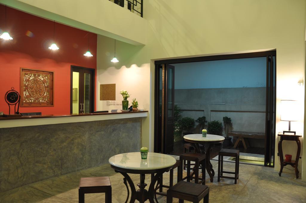 Udee Bangkok Hostel Екстер'єр фото